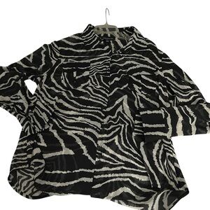 Jones New York size XL black & white semi sheet button blouse down zebra print